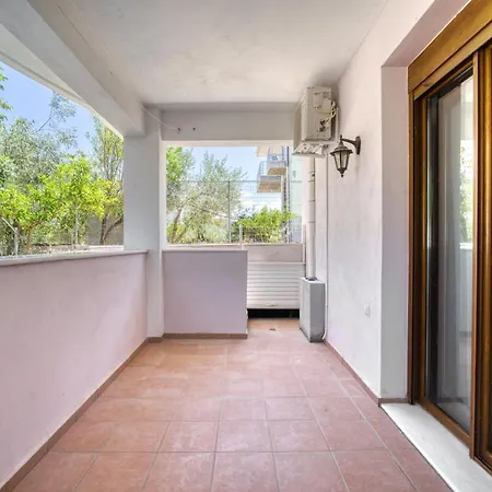 Luxury Evans 4br Sleeps 8 Near Villa