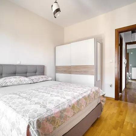 Luxury Evans 4br Sleeps 8 Near Kokkónion
