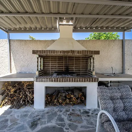 Luxury Evans 4br Sleeps 8 Near *