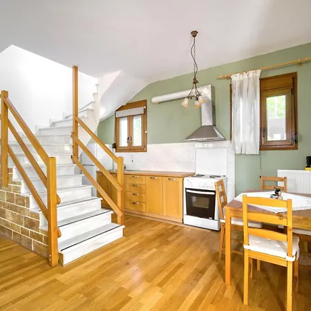 Luxury Evans 4br Sleeps 8 Near 빌라 Kokkónion