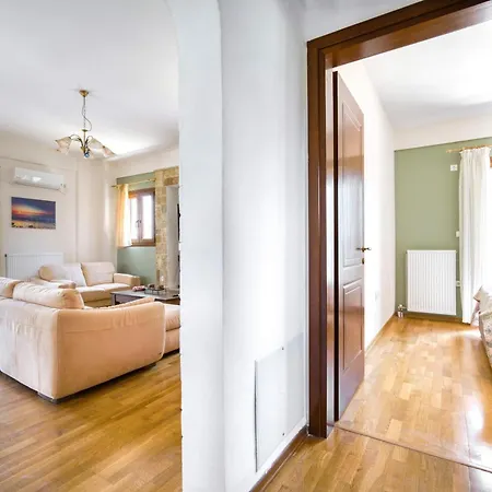 Luxury Evans 4br Sleeps 8 Near
