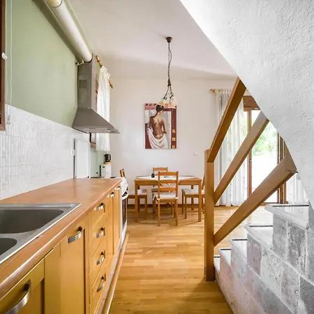 빌라 Luxury Evans 4br Sleeps 8 Near *