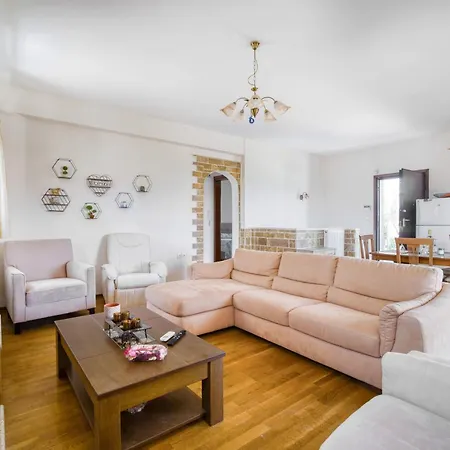 Evans Villa Kokkonion