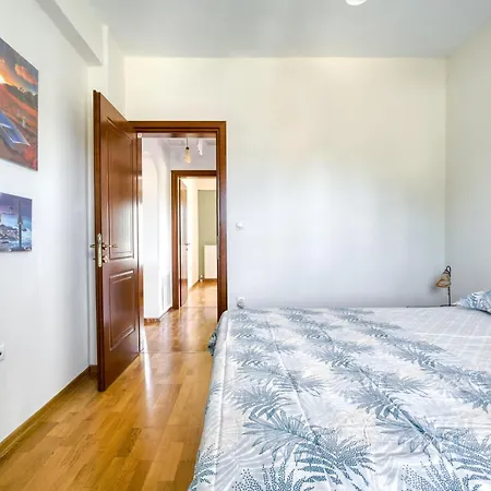 Luxury Evans 4br Sleeps 8 Near 빌라 *