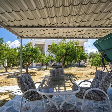 Villa Luxury Evans 4br Sleeps 8 Near Kokkonion
